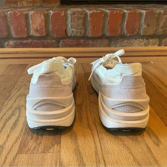 NWOT Nike Waffle One sneakers in sail/light soft pink - Picture 9 of 10